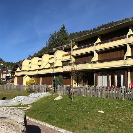 Residenza Silvana Madonna Eksteriør billede